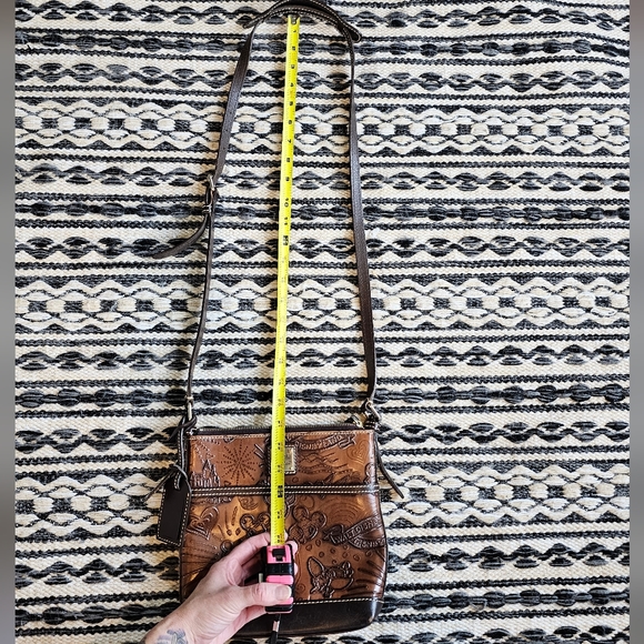 Disney Dooney & Bourke Sketch Brown Leather Crossbody - Picture 10 of 16
